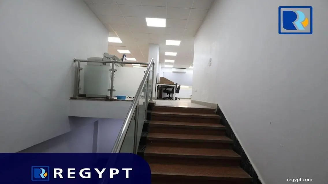 دوبلكس اداري مفروش   للإيجار في المعادي سرايات