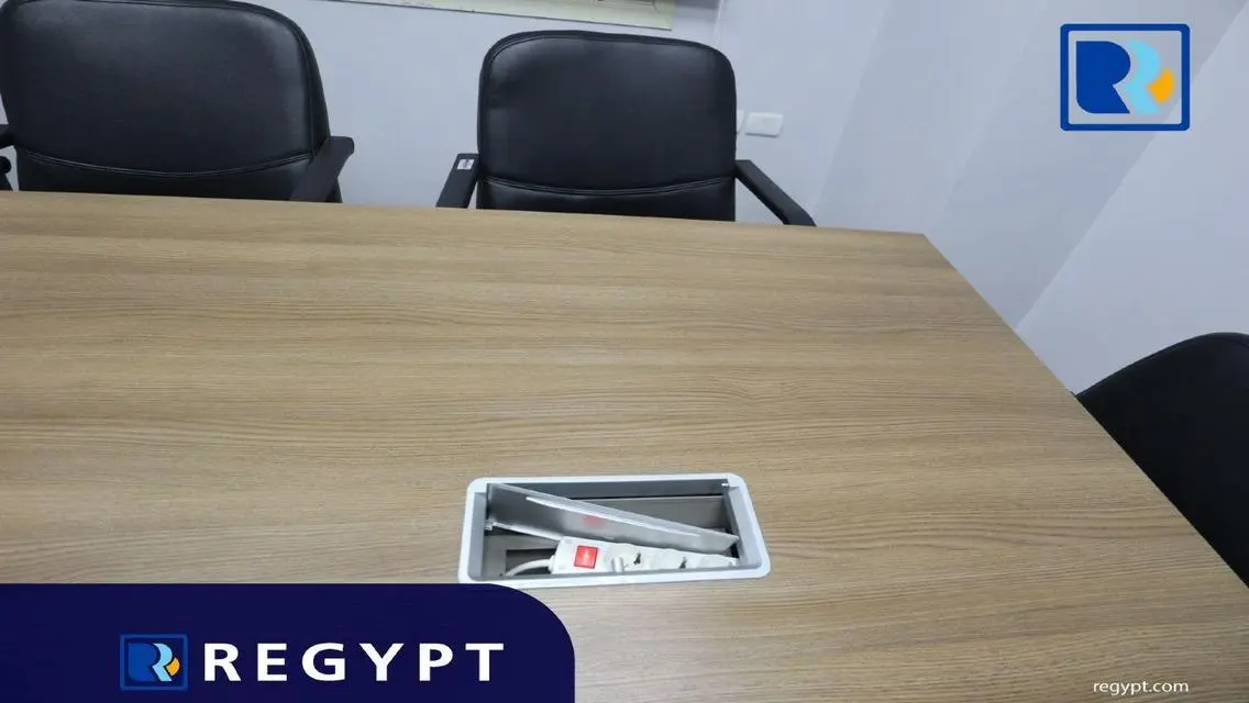 دوبلكس اداري مفروش   للإيجار في المعادي سرايات
