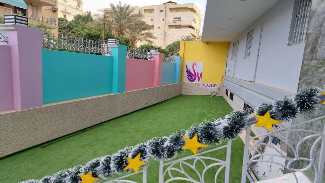فيلا دوبلكس للبيع بمدخل خاص وحديقة بمصر الجديدة