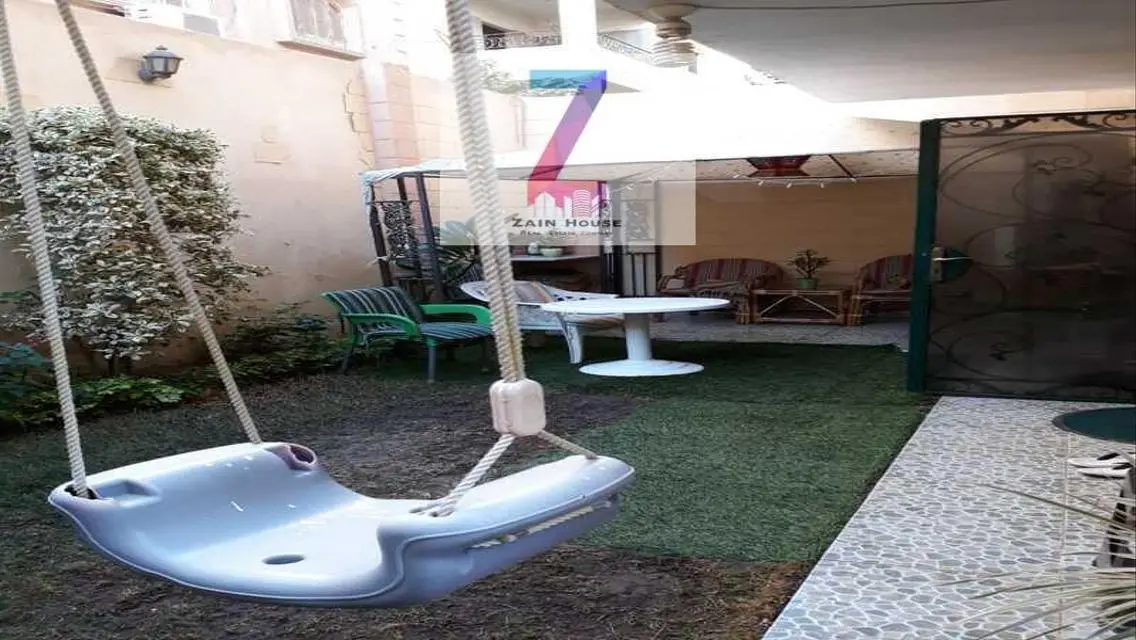 Duplex for sale in the Second District, Fifth Dist