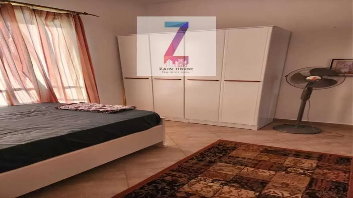 Ground duplex with garden, furnished