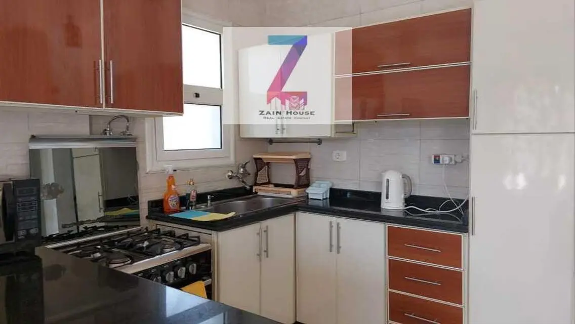 Ground duplex with garden, furnished