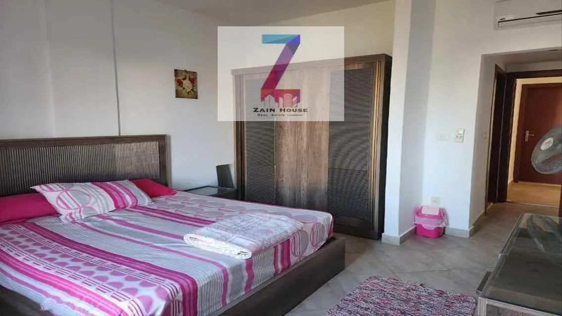 Ground duplex with garden, furnished