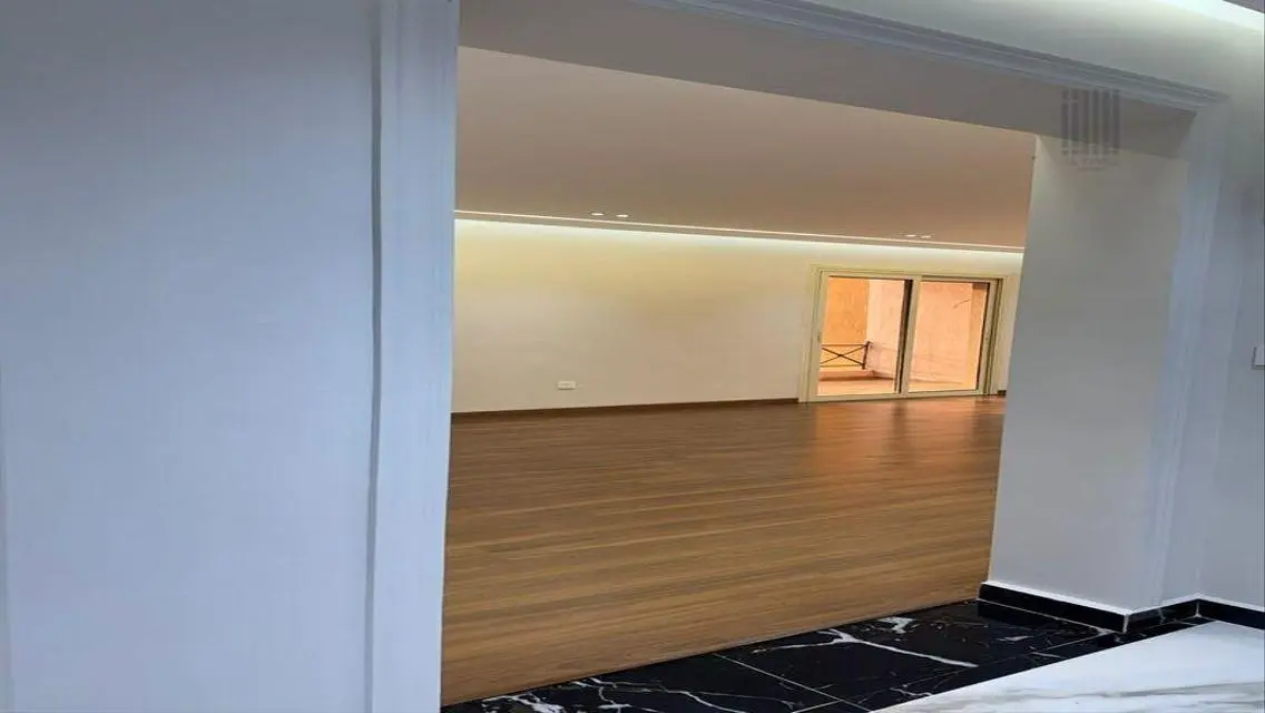 Stunning Villa for Sale with Spacious Layout and Beautiful Views