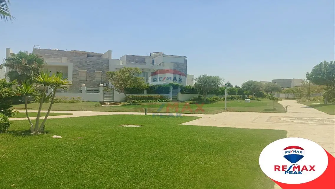 Cleopatra Square Compound Cleo Villa For Sale 325m