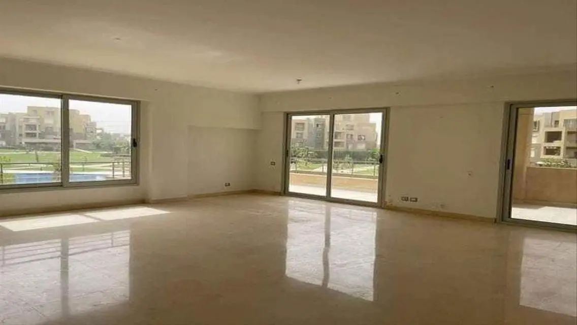 Super luxury apartment prime view in Palm Parks