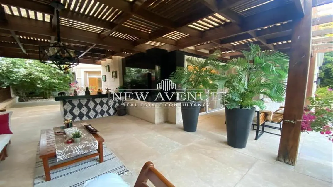Fully Furnished Standalone Direct on Mohamed Naguib