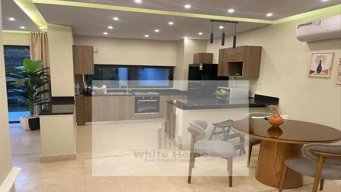 Luxurious Apartment in Lake View Residence with Stunning View