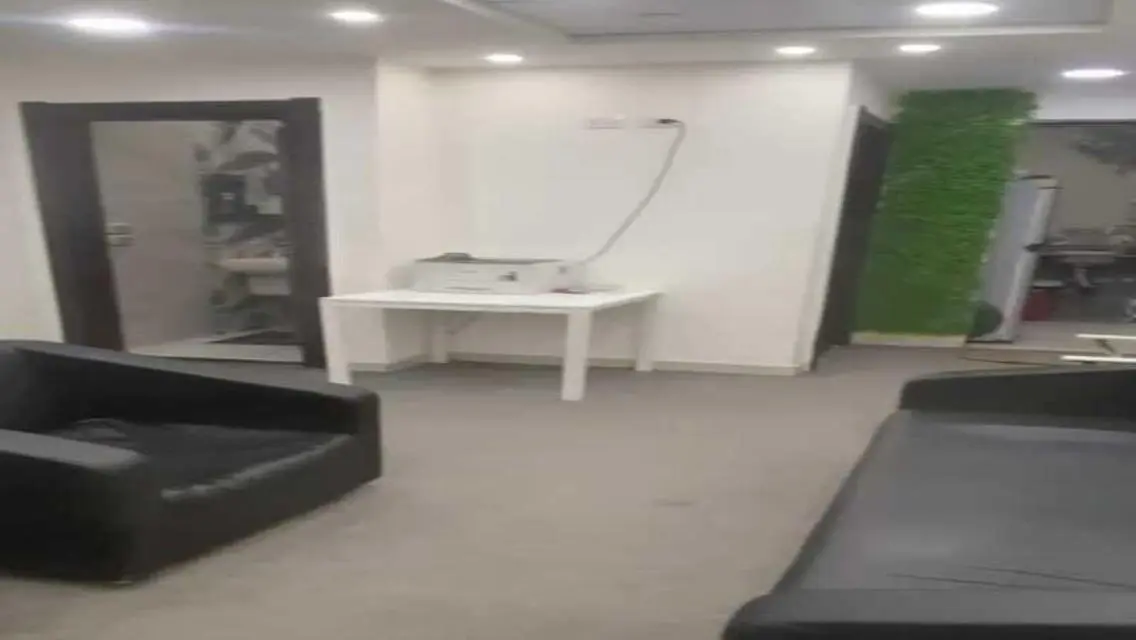 للايجار مكتب ادارى ذا كورد يارد الشيخ زايد 