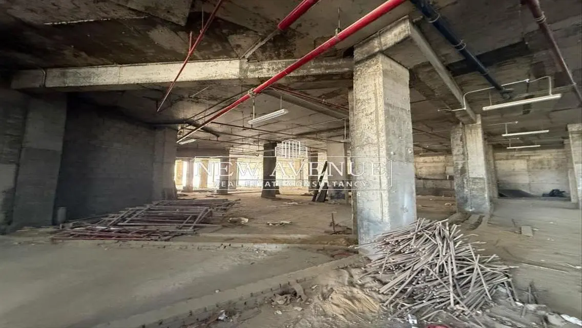 Retail For Rent 3500M Prime Location-El SheikhZayed