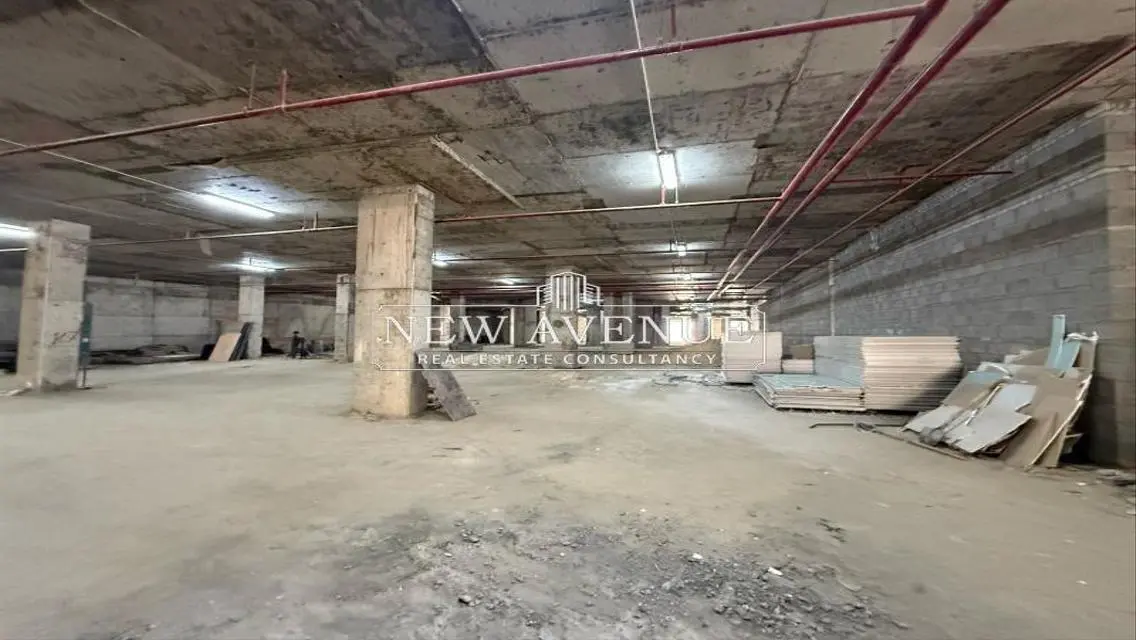Retail For Rent 3500M Prime Location-El SheikhZayed