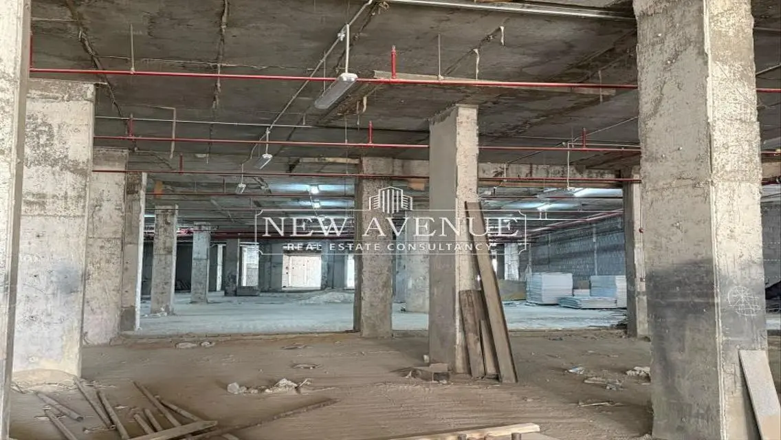 Retail For Rent 3500M Prime Location-El SheikhZayed