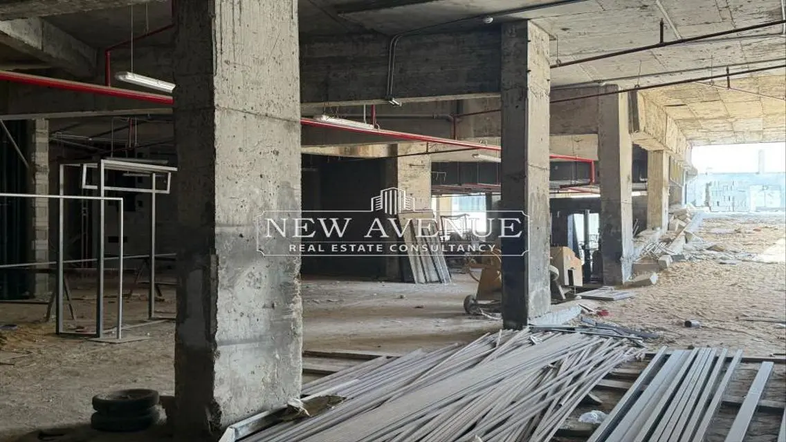 Retail For Rent 3500M Prime Location-El SheikhZayed