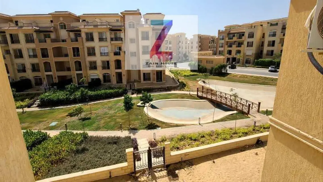 For sale, first floor apartment without finishing