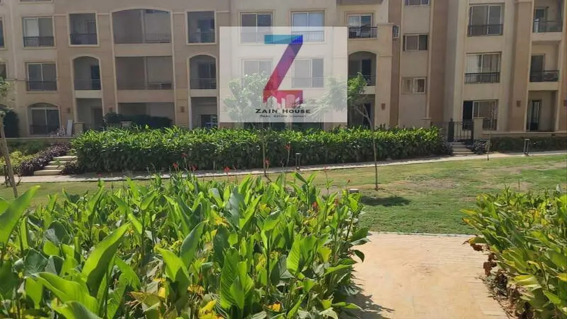 For sale, first floor apartment without finishing