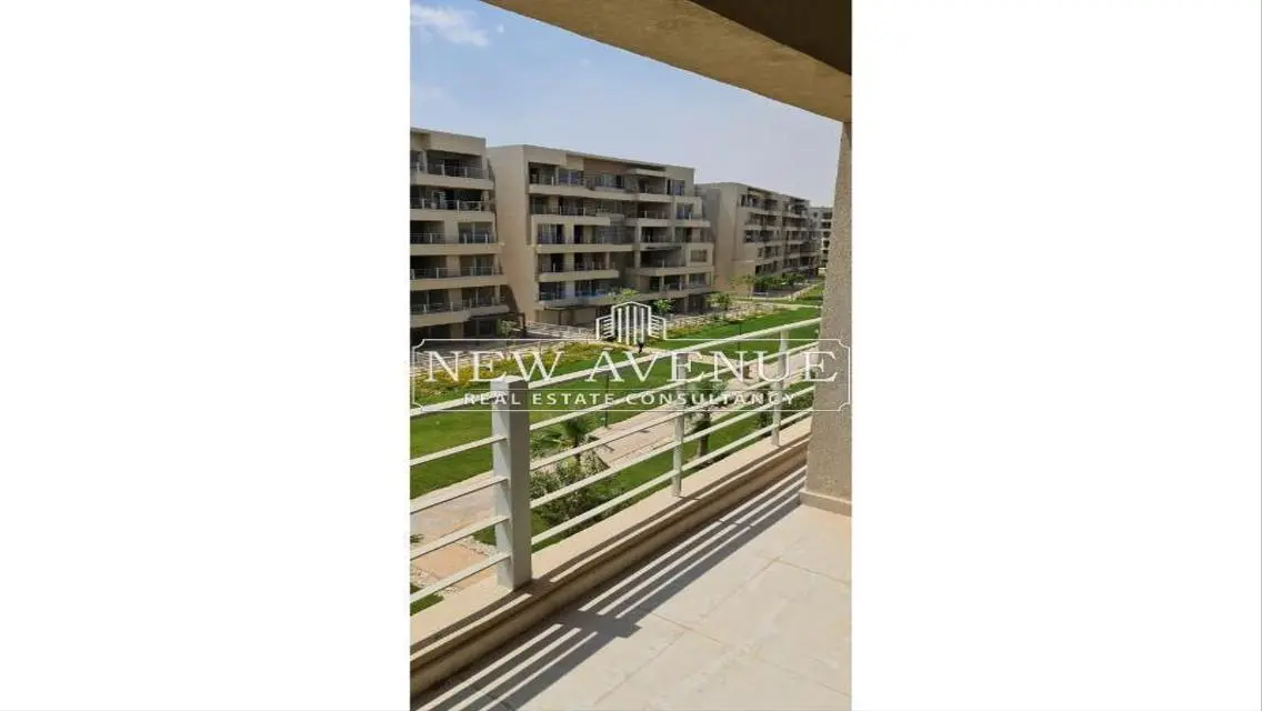 Apartment for sale in Capital gardens Palm Hills