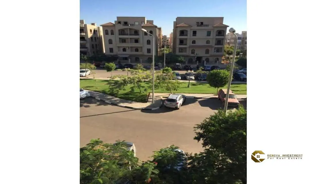 شقه للبيع بوابه 8 بيفرلي هيلز الشيخ زايد
