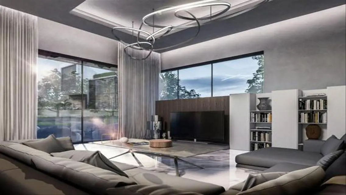 Luxury Apartment with Stunning Lake Views