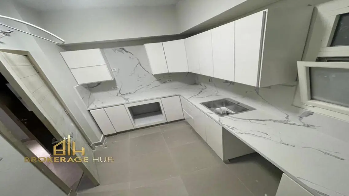 Apartment 157 SQM with for rent in mivida Avenue