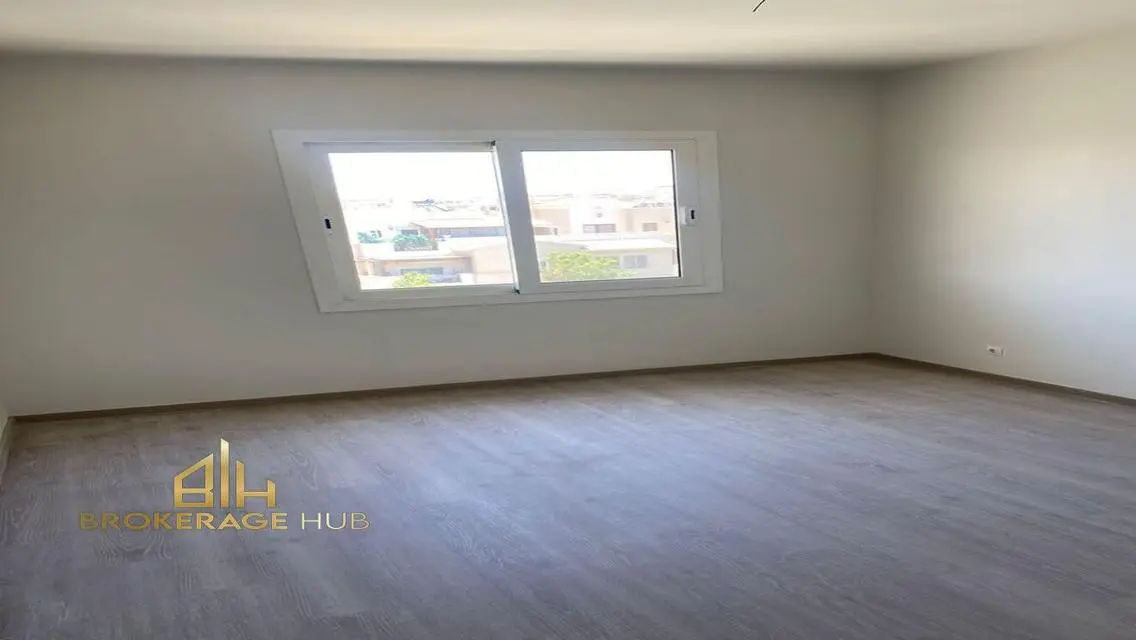 Apartment 157 SQM with for rent in mivida Avenue