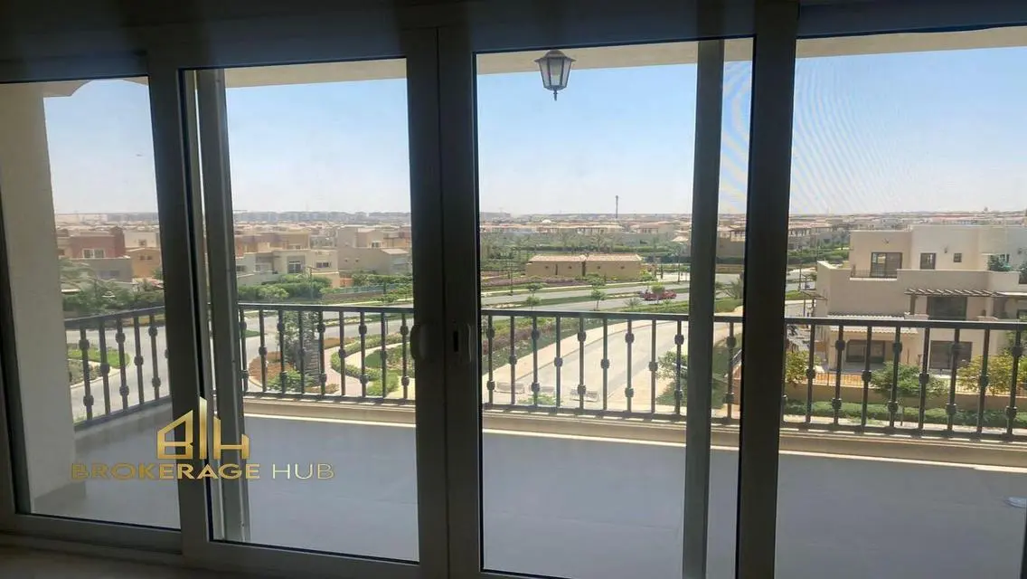 Apartment 157 SQM with for rent in mivida Avenue