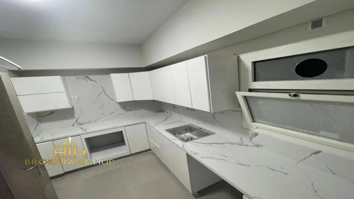 Apartment 157 SQM with for rent in mivida Avenue