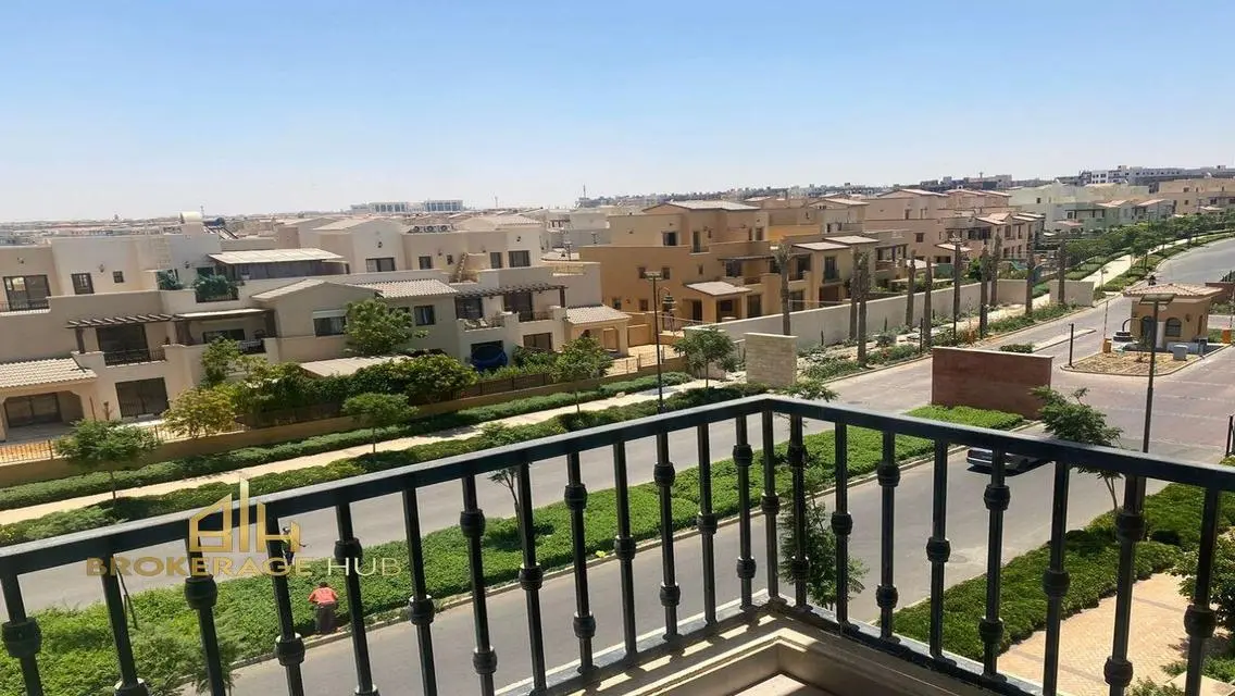 Apartment 157 SQM with for rent in mivida Avenue