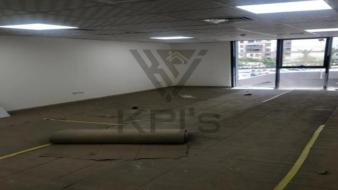 Finished Office View Plaza for Rent on South 90St