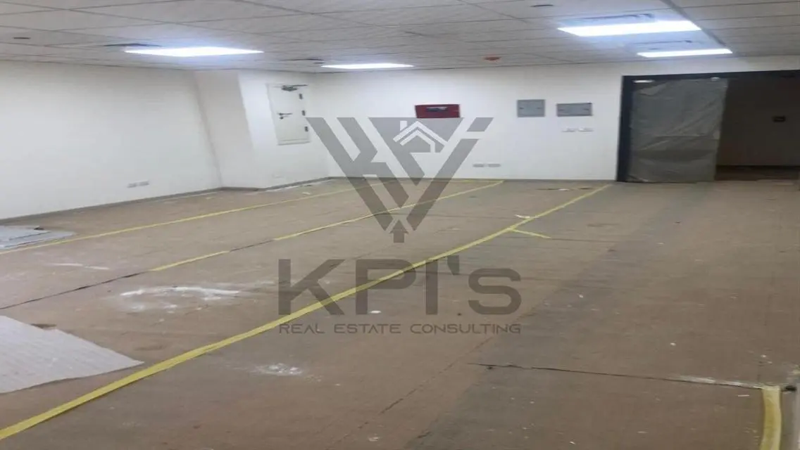 Finished Office View Plaza for Rent on South 90St