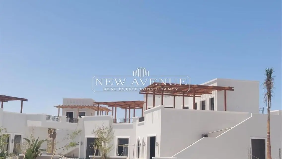 Retail 93m | Hacienda Bay | Sale | Lake Yard