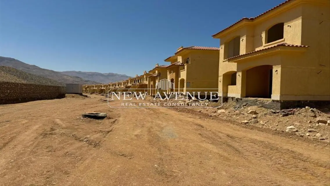 Fully finished Twin house in Telal Sokhna first row
