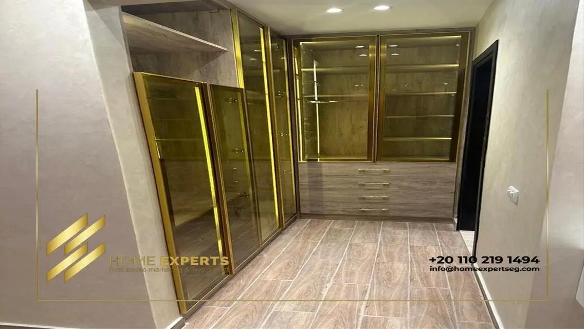 Luxury Apartment for Rent at 25000