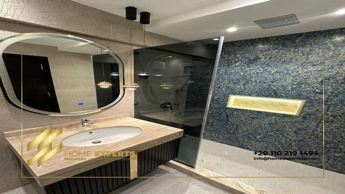 Luxury Apartment for Rent at 25000