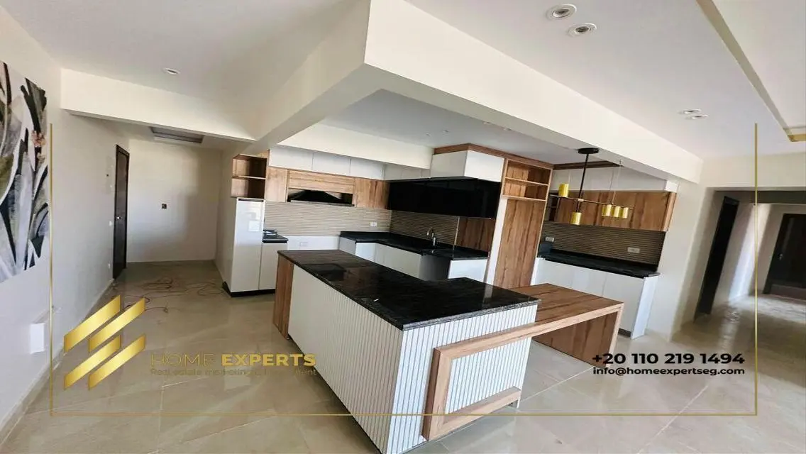 Luxury Apartment for Rent at 25000