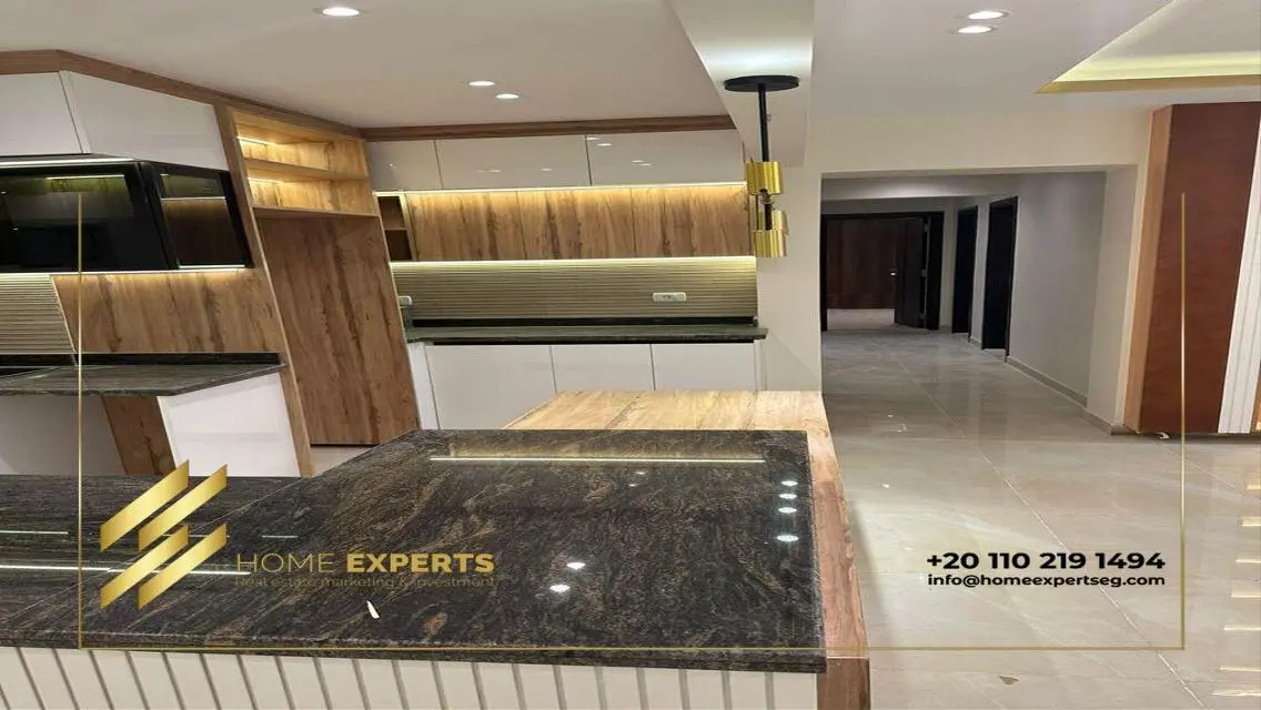 Luxury Apartment for Rent at 25000