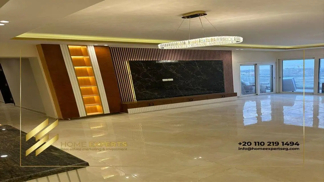 Luxury Apartment for Rent at 25000