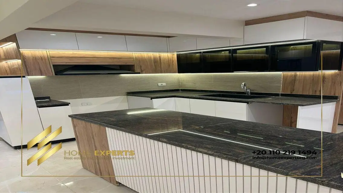 Luxury Apartment for Rent at 25000