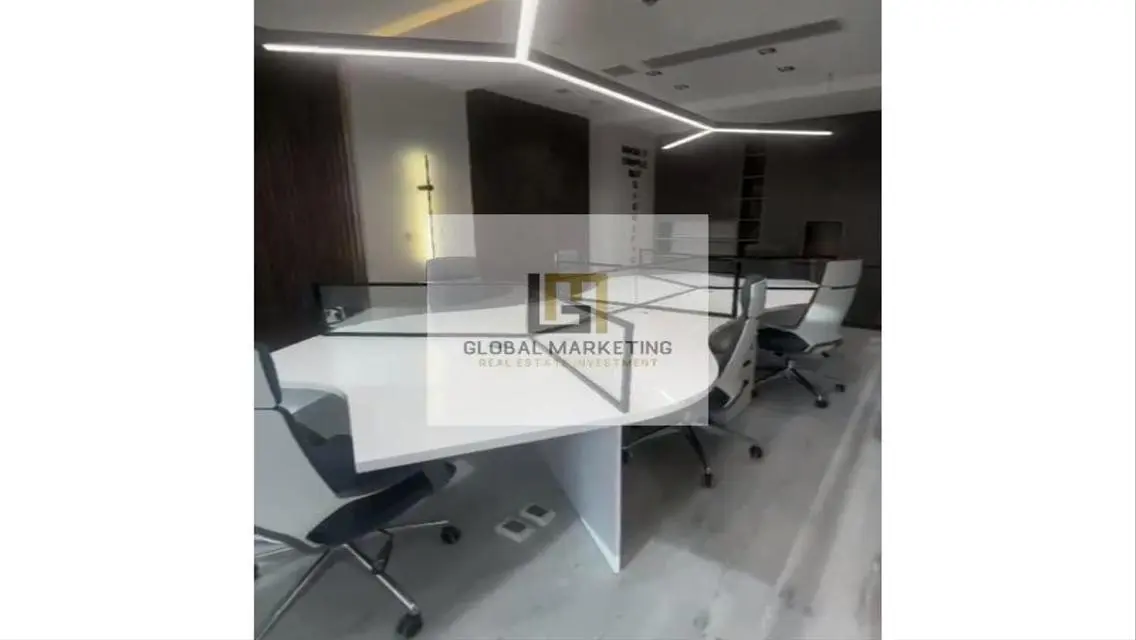 Finished office 192m for rent in Cairo Festival