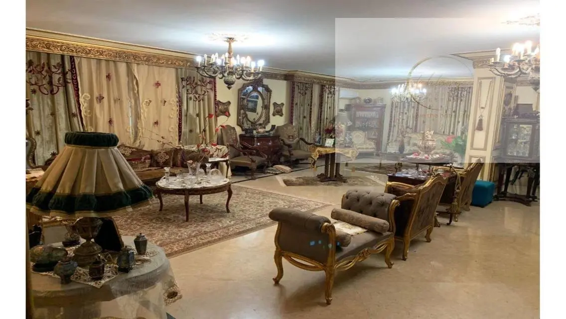 نص فيلا للبيع بالحي الخامس مدينة العبور