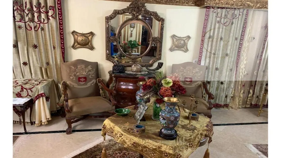 نص فيلا للبيع بالحي الخامس مدينة العبور