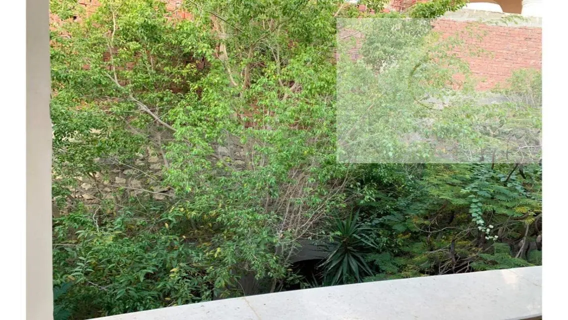 نص فيلا للبيع بالحي الخامس مدينة العبور