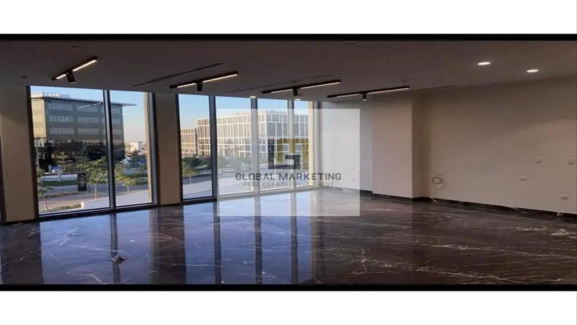 Finished office 96m for rent in Cairo Festival
