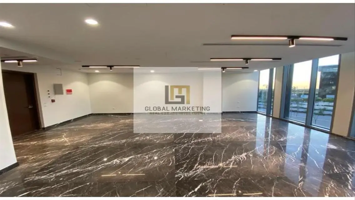 Finished office 96m for rent in Cairo Festival
