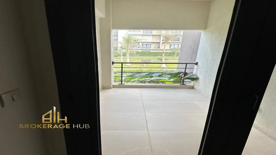Apartment with Kitchen and ACs for rent in marasem