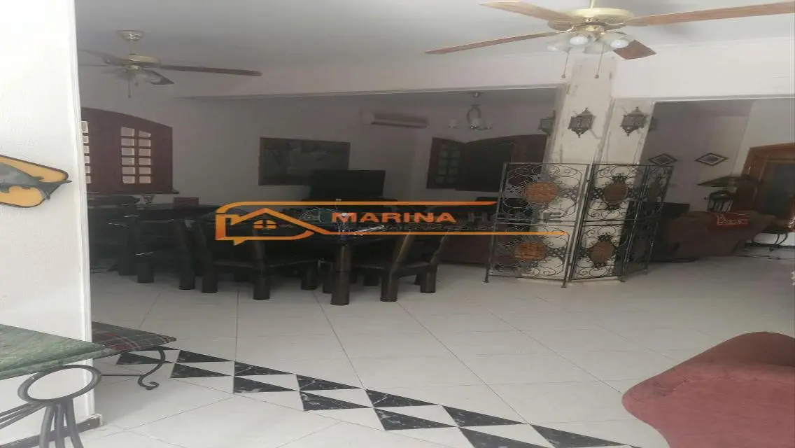 Luxury Villa for Sale in Marina 5