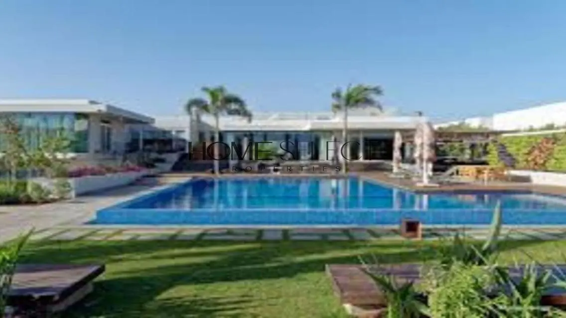 Pyramid Hills – semi Furnished Ground Floor Unit.
