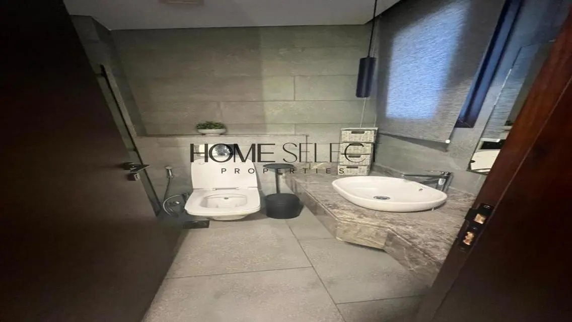 A fully furnished Ground apartment for rent+Garden