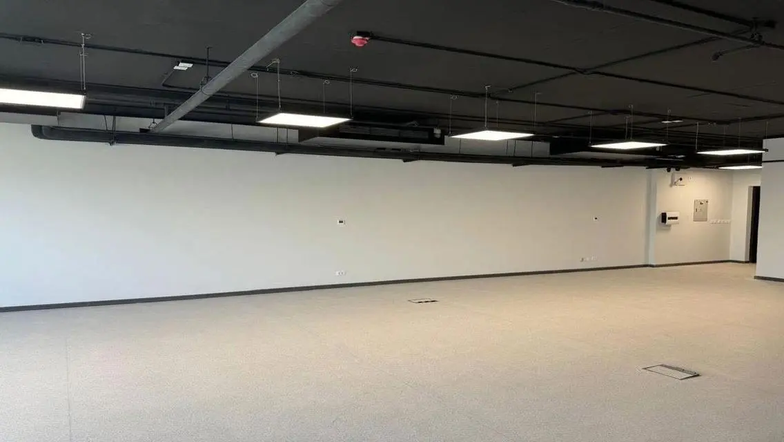 Finished office ACS in Portal inside Beverly Hills