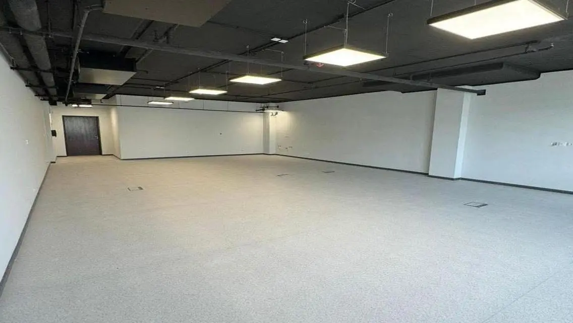 Finished office ACS in Portal inside Beverly Hills