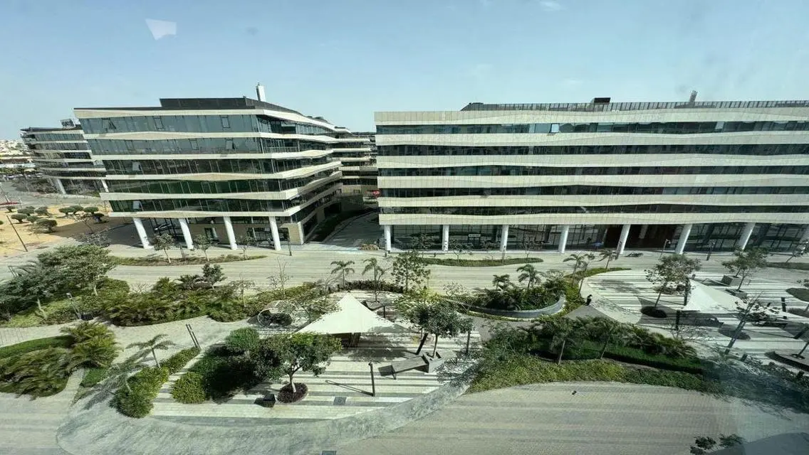 Finished office ACS in Portal inside Beverly Hills
